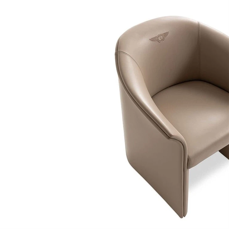 Modern Black Leather Chaise Longue